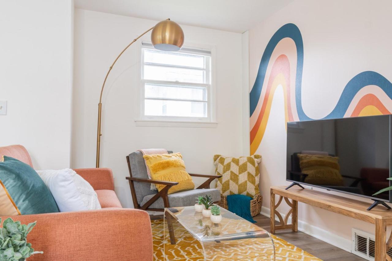 Retro Retreat Renovated 2Br, Desk, No Chore List! Kingston Exterior photo